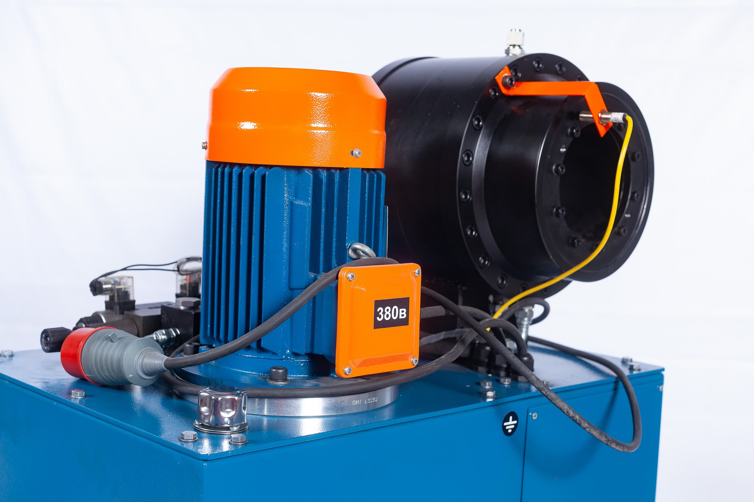 Радиальный пресс РВД вид сзади